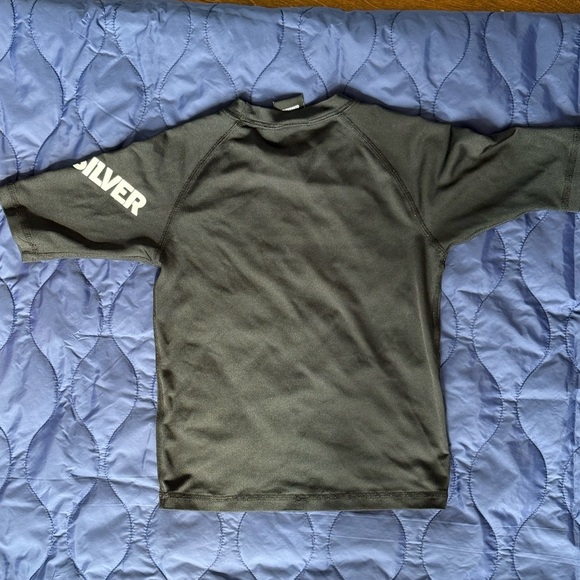 Quiksilver Black Rashguard Swim Shirt Short Sleeve Preloved - Picture 4 of 6